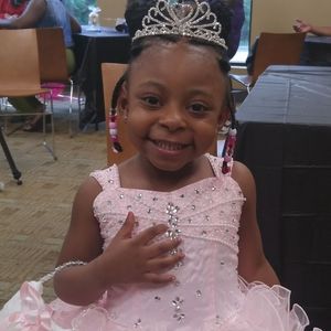 Meet your Posher, Jaron